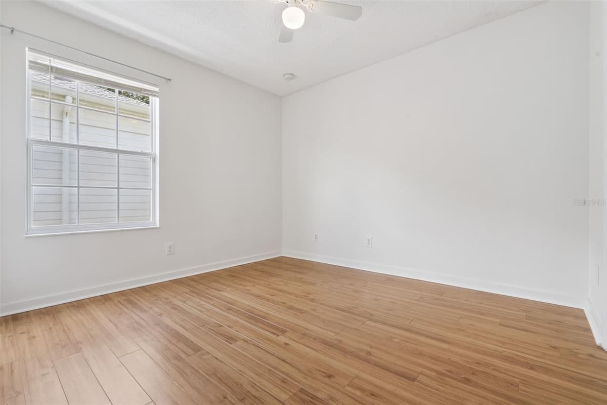 1102 GOLDENASTER COURT — photo 14 of 42