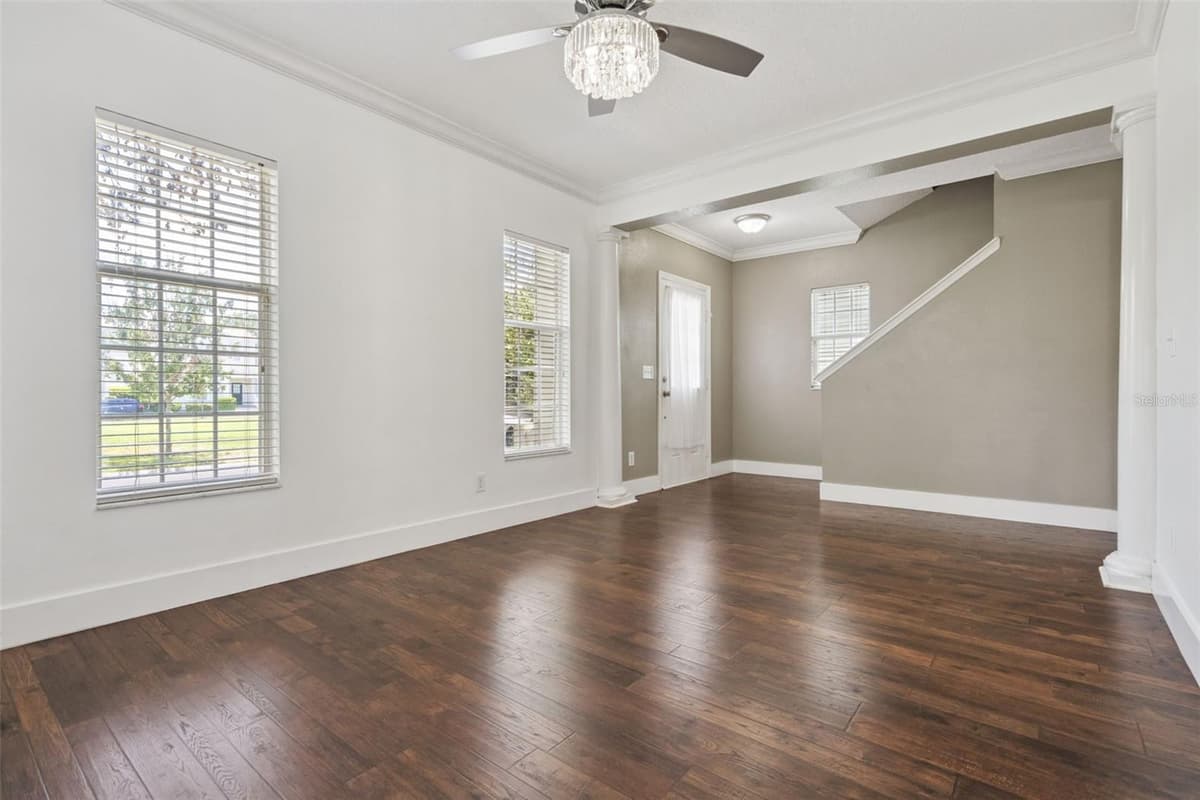 1102 GOLDENASTER COURT — photo 5 of 42