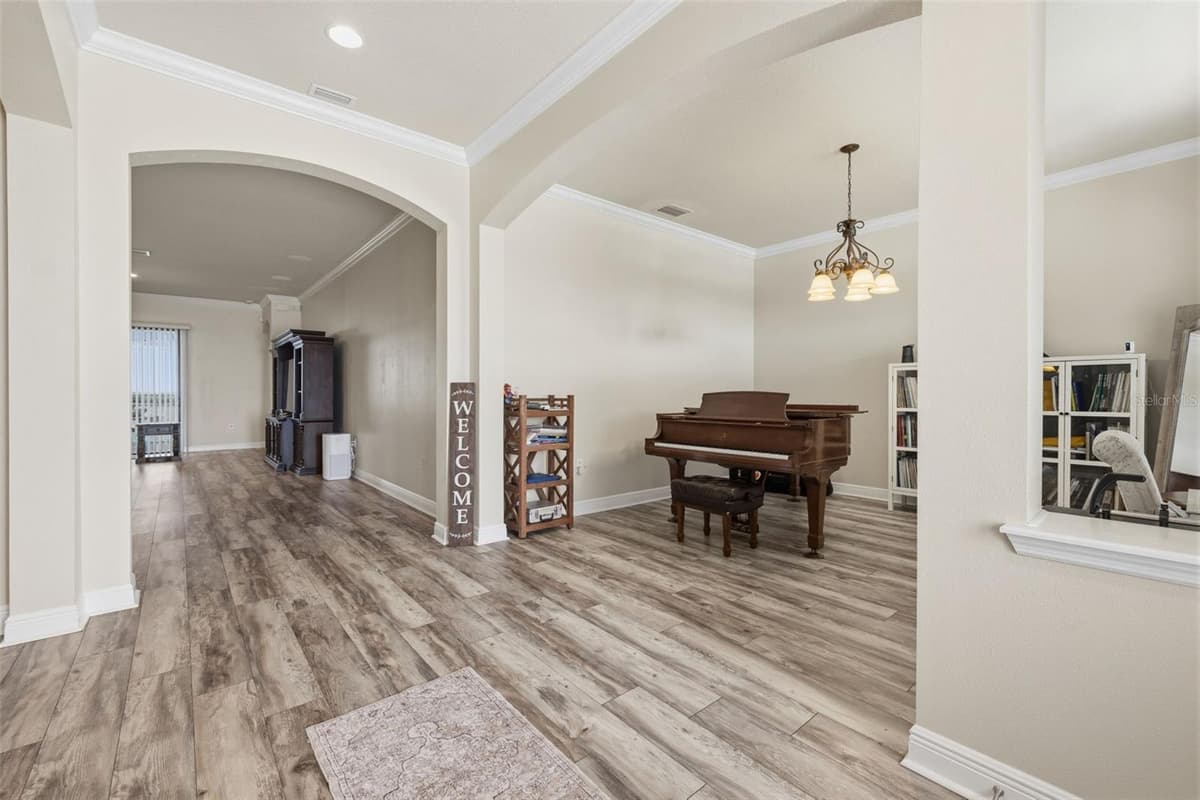 2723 COLEWOOD LANE — photo 7 of 46