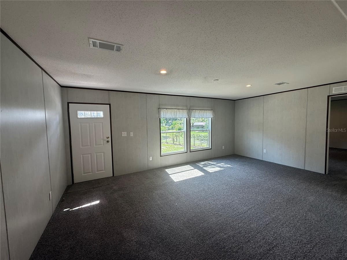 3320 ROYAL OAK DRIVE — photo 5 of 13