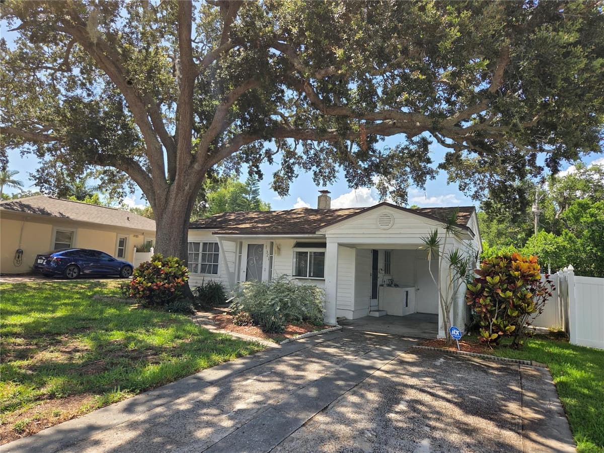 321 WILDWOOD WAY — photo 4 of 32