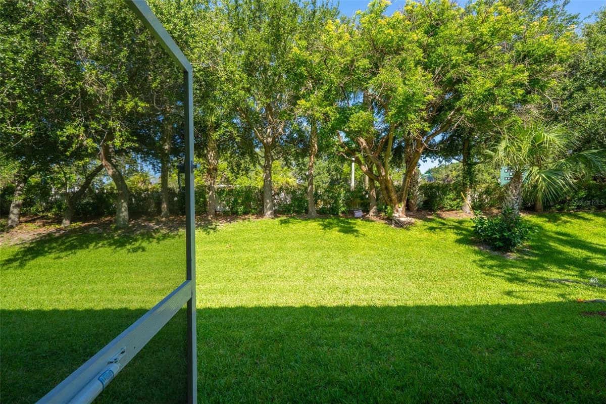 8414 MARIA COURT — photo 14 of 50