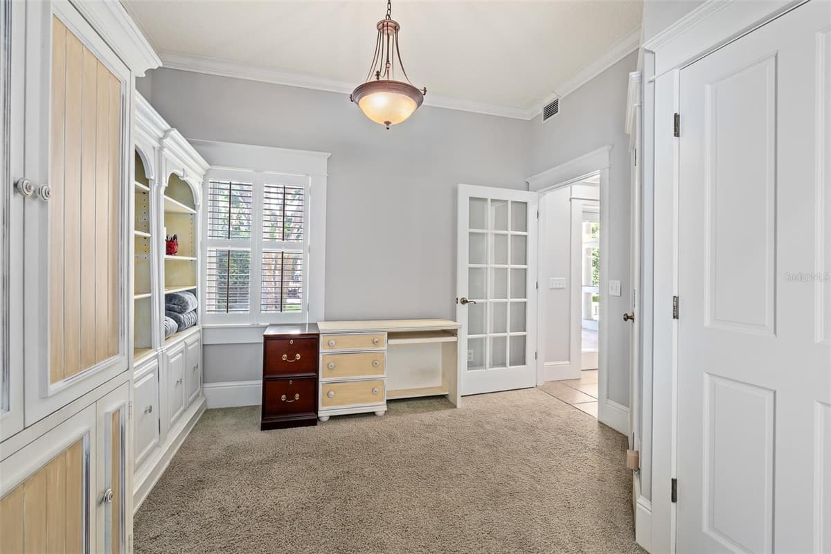2 HICKORY LANE — photo 12 of 49