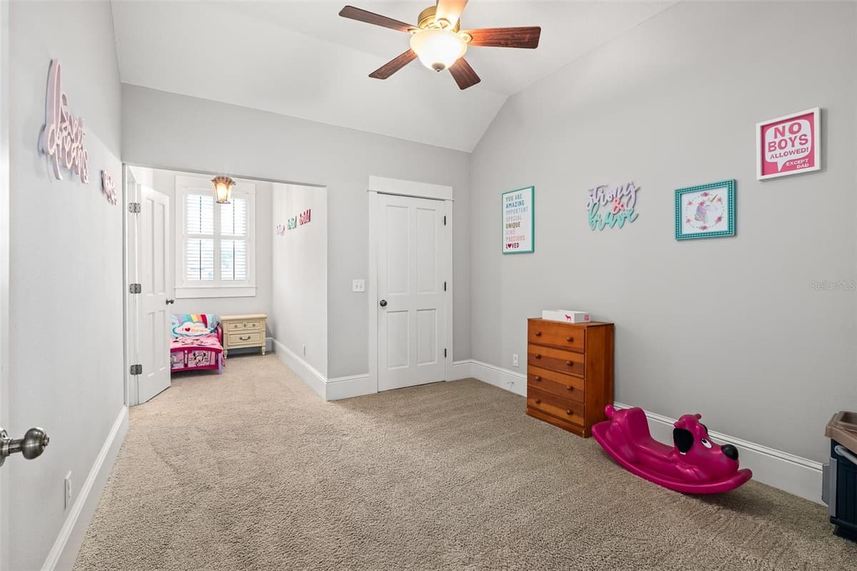 2 HICKORY LANE — photo 21 of 49