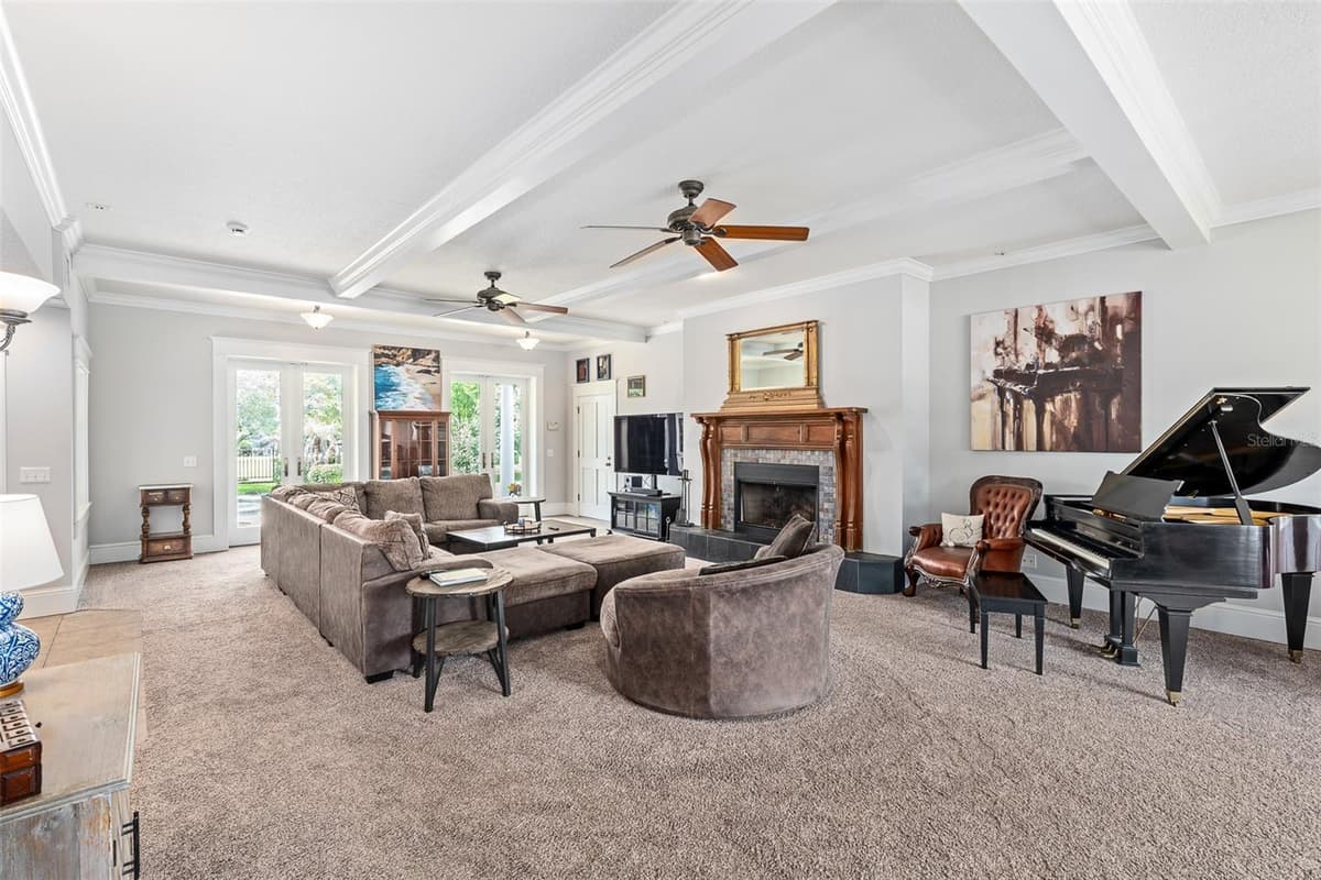 2 HICKORY LANE — photo 7 of 49