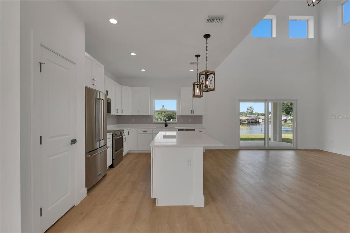 100 TUOMEY COURT — photo 15 of 48