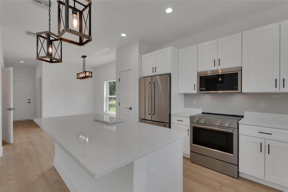 100 TUOMEY COURT — photo 14 of 48