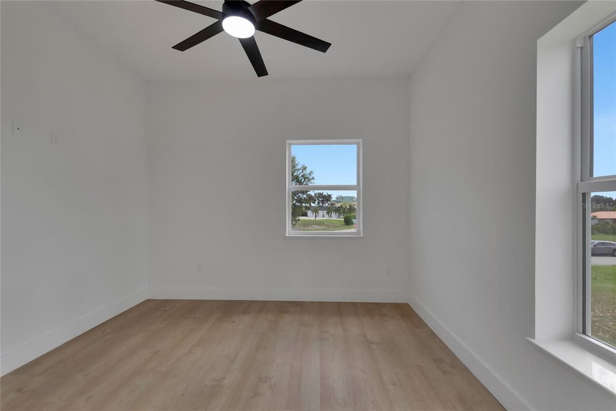 100 TUOMEY COURT — photo 36 of 48
