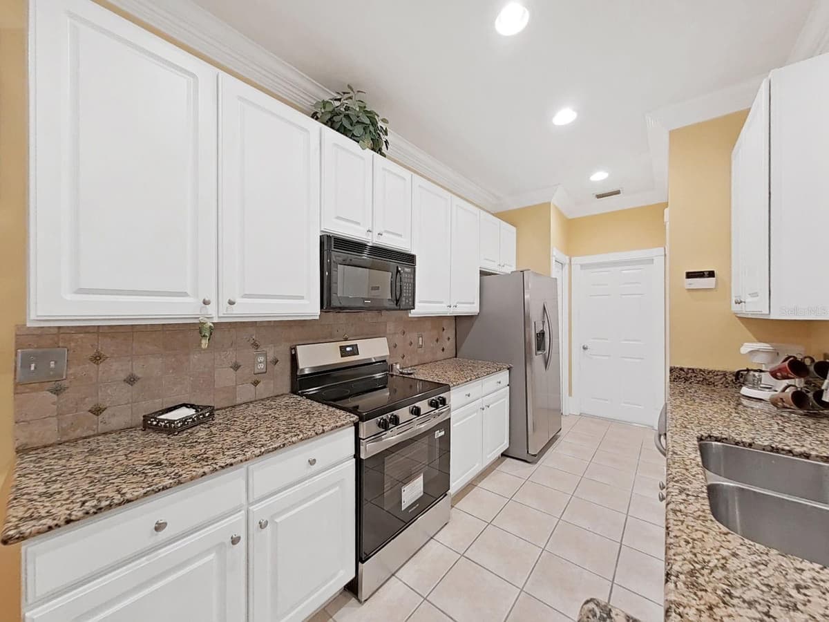 8609 ALEXANDRA ARBOR LANE — photo 24 of 46