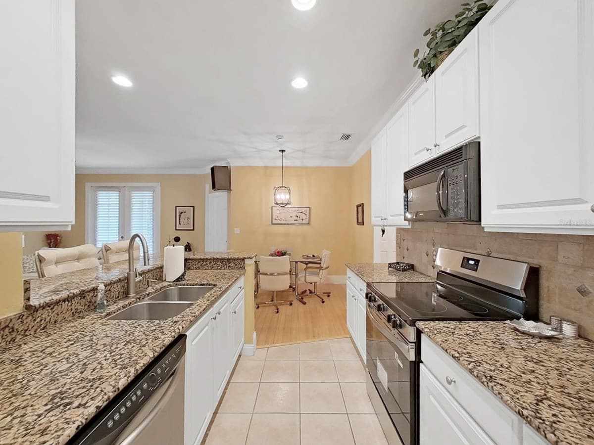 8609 ALEXANDRA ARBOR LANE — photo 25 of 46