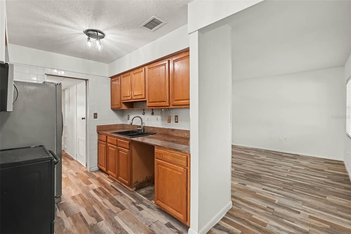 313 MILLER MAC ROAD — photo 13 of 27