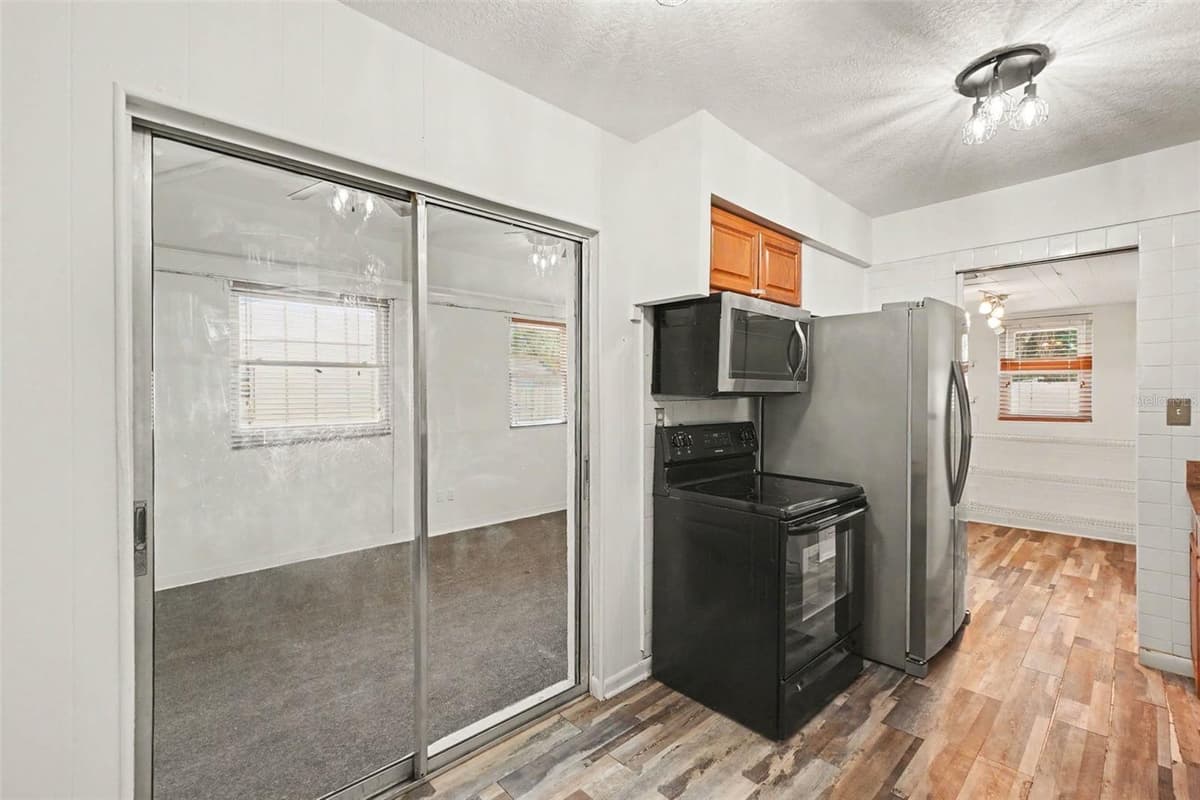 313 MILLER MAC ROAD — photo 12 of 27