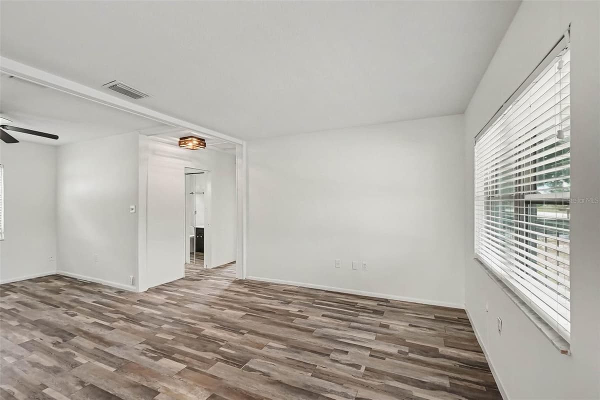 313 MILLER MAC ROAD — photo 4 of 27