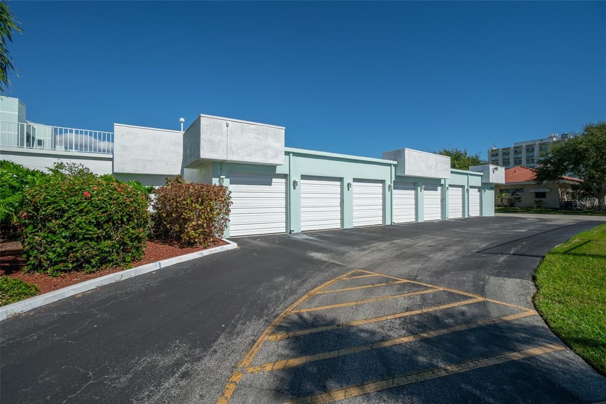 1750 COMMODORE BOULEVARD — photo 40 of 43