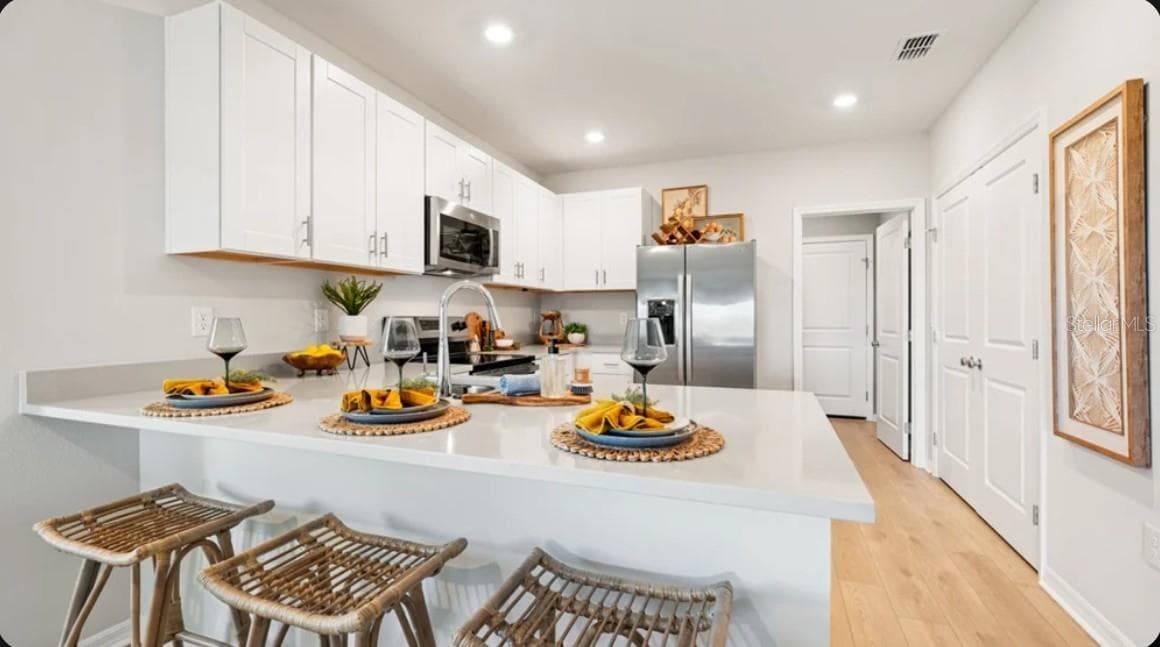 6565 EQUINOX LANE — photo 3 of 11