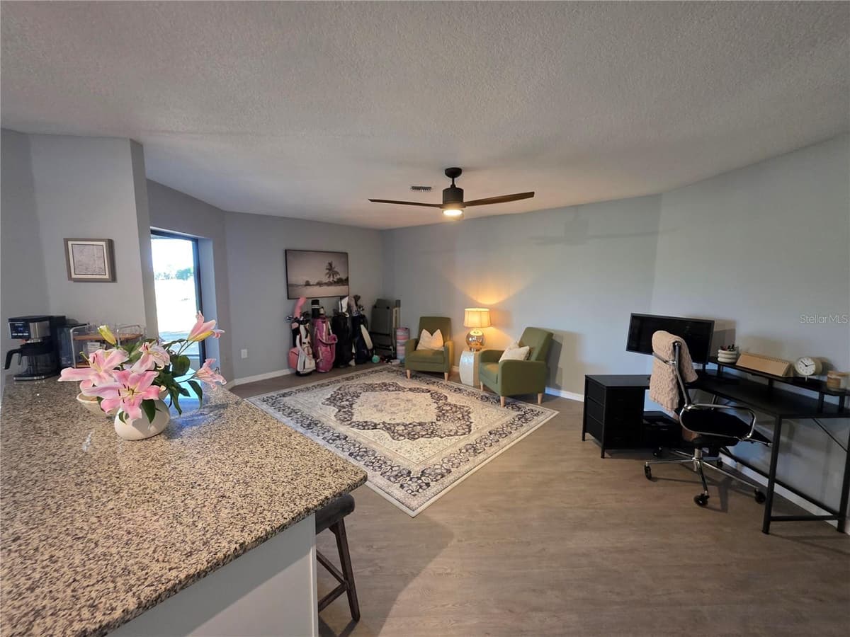 13 SEAWARD CIRCLE — photo 15 of 45