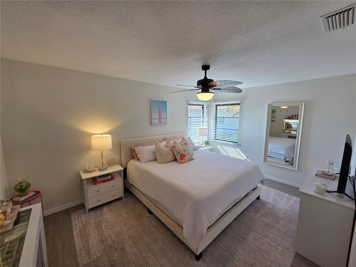 13 SEAWARD CIRCLE — photo 16 of 45