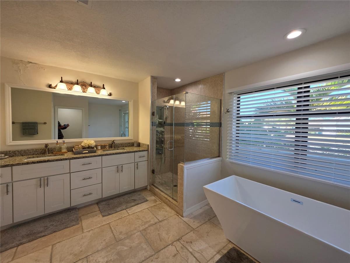 13 SEAWARD CIRCLE — photo 41 of 45