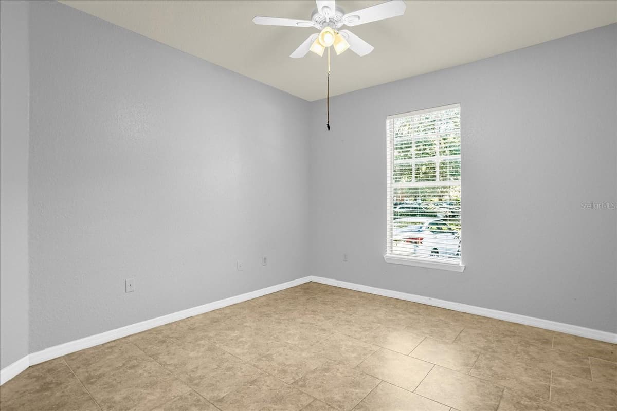 102 VISTA VERDI CIRCLE — photo 14 of 21