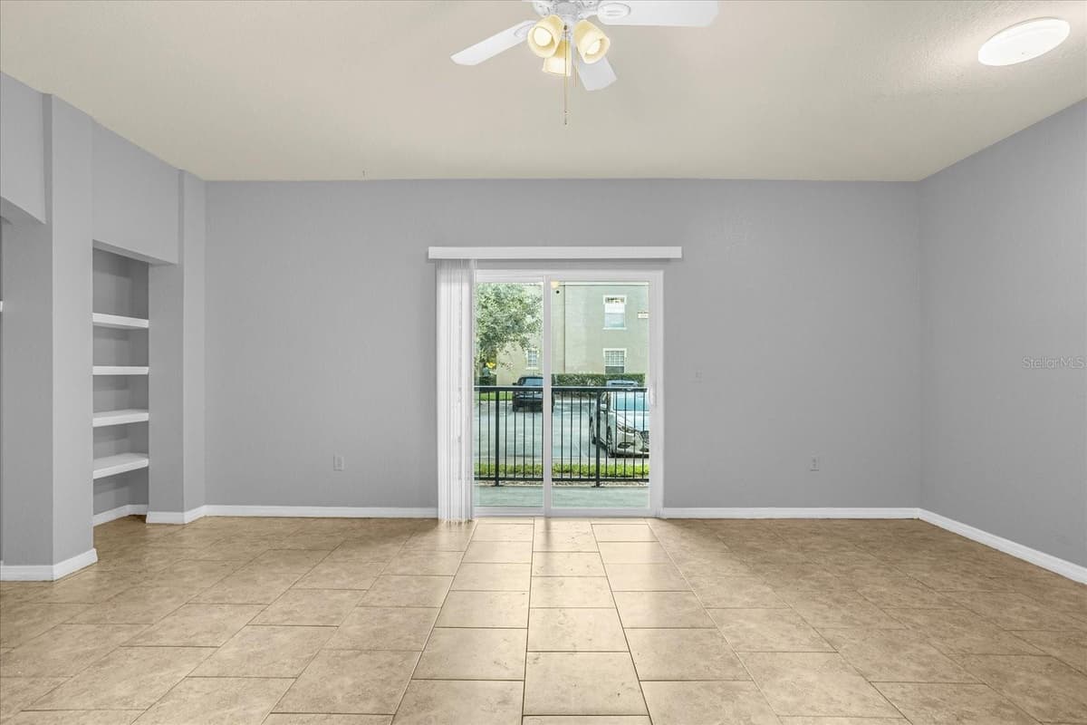 102 VISTA VERDI CIRCLE — photo 7 of 21