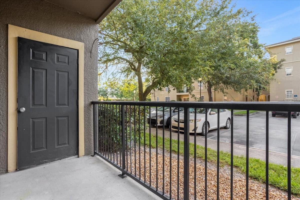 102 VISTA VERDI CIRCLE — photo 18 of 21