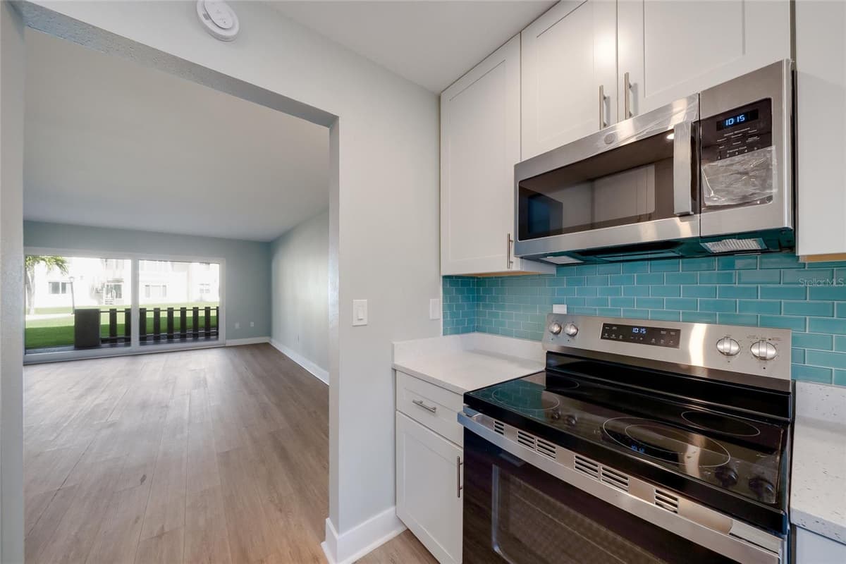 6300 FLOTILLA DRIVE — photo 7 of 43