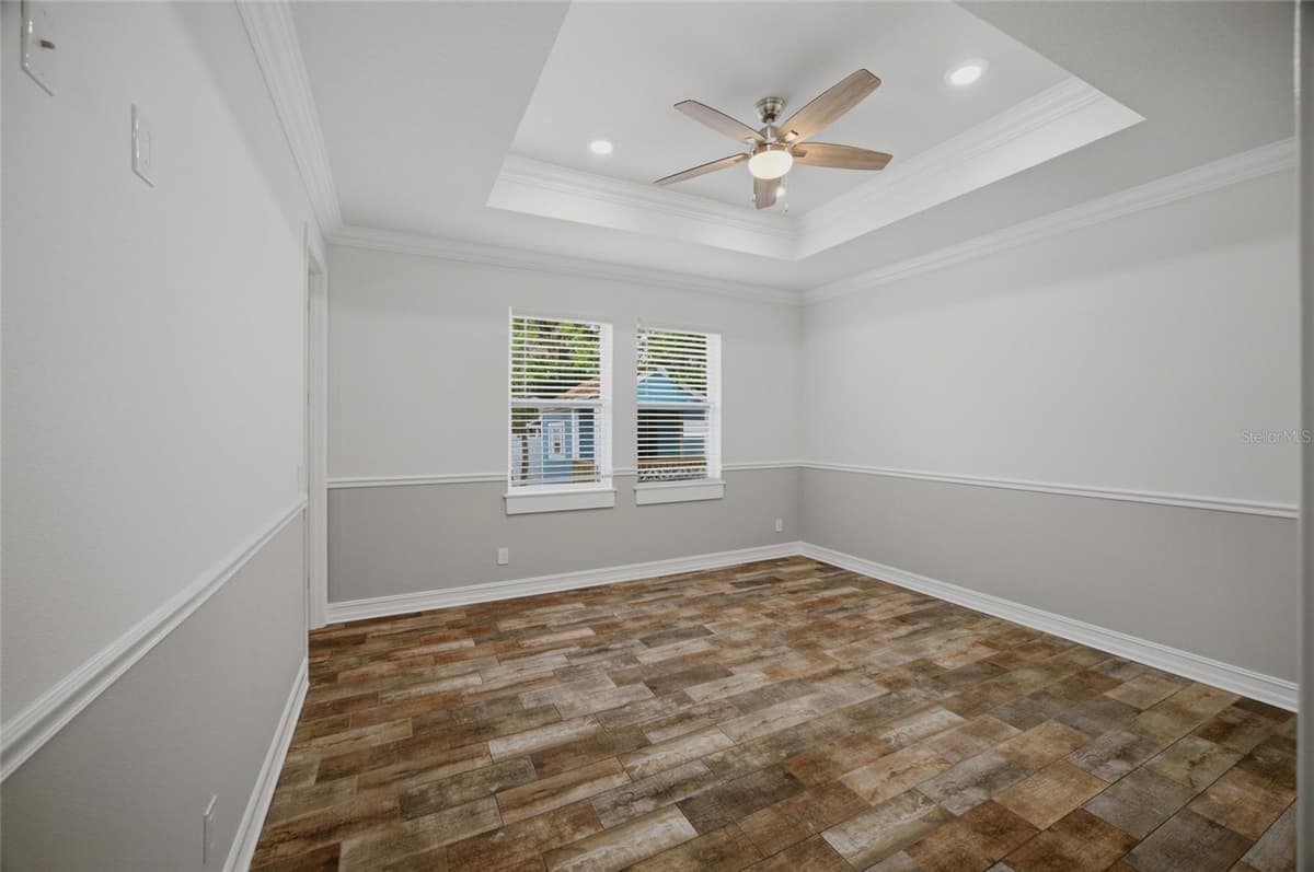 1707 EMMA STREET — photo 18 of 42