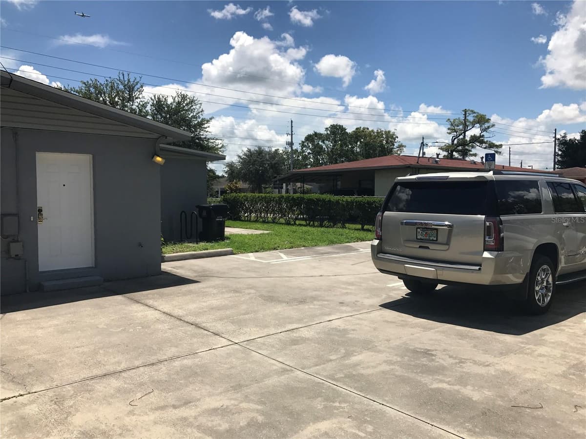 1334 SEMORAN BOULEVARD — photo 41 of 42