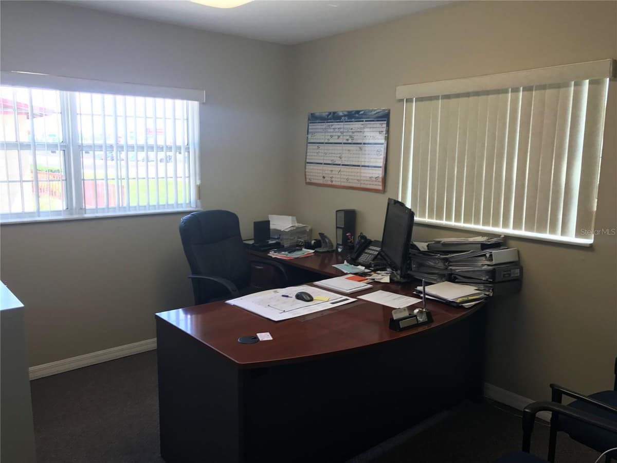 1334 SEMORAN BOULEVARD — photo 10 of 42