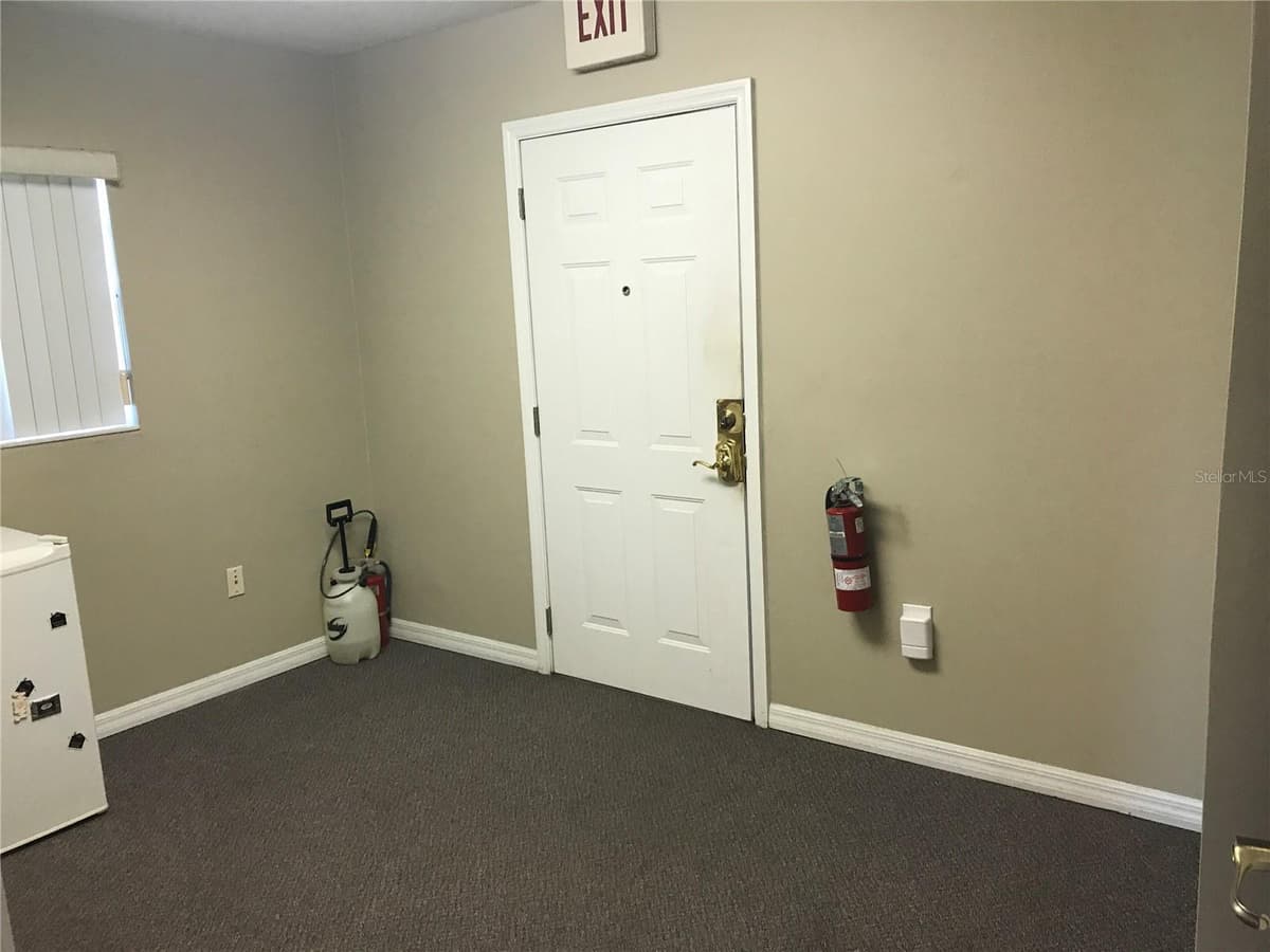 1334 SEMORAN BOULEVARD — photo 18 of 42