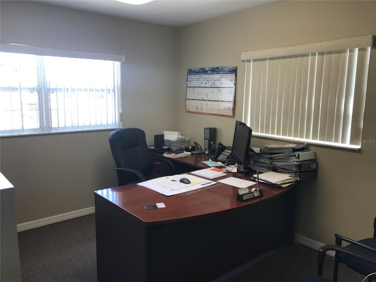 1334 SEMORAN BOULEVARD — photo 9 of 42