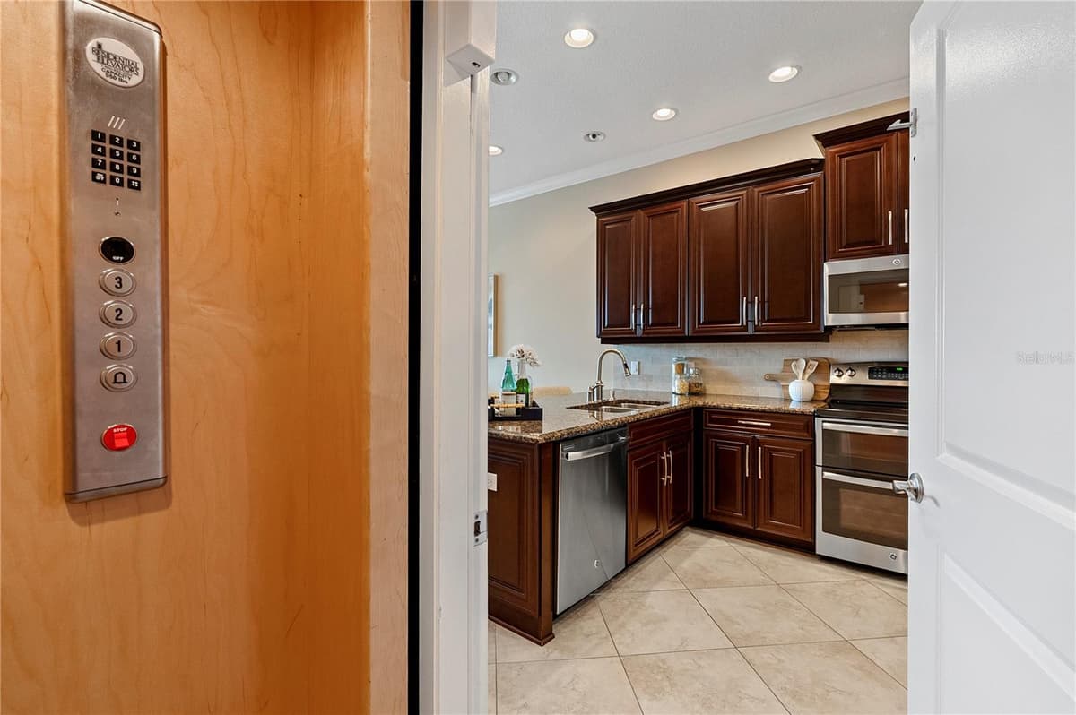 6043 ANCHORAGE WAY — photo 30 of 63