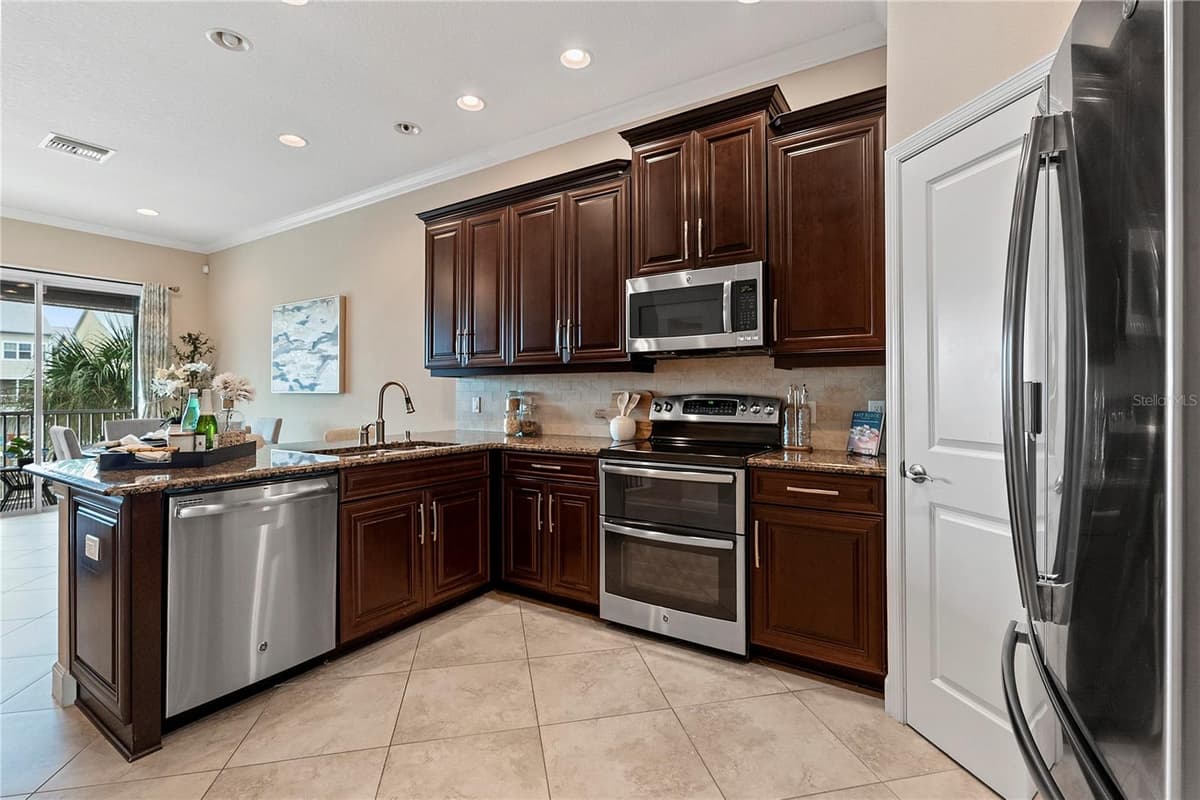 6043 ANCHORAGE WAY — photo 4 of 63