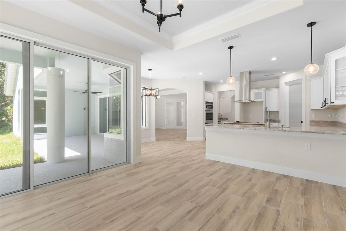 73 BRIDLE RIDGE COURT — photo 18 of 90