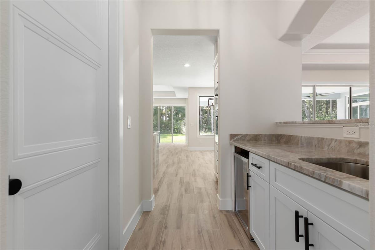 73 BRIDLE RIDGE COURT — photo 10 of 90