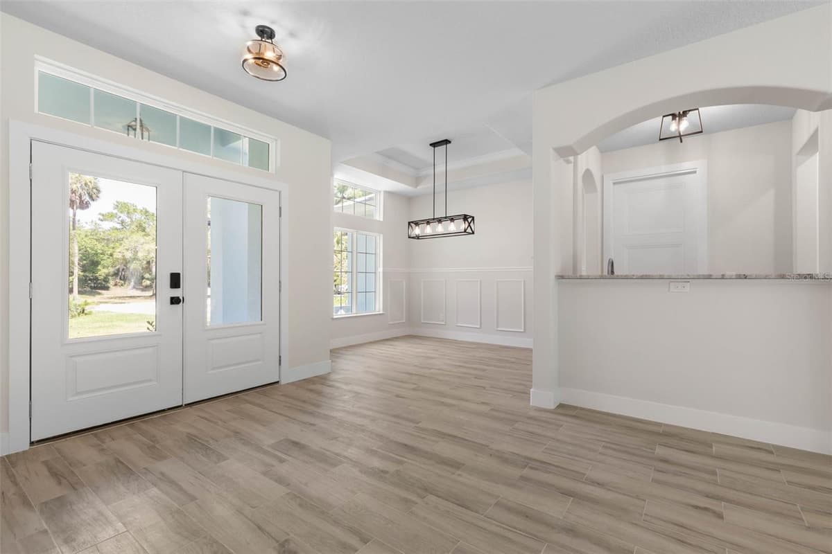 73 BRIDLE RIDGE COURT — photo 7 of 90