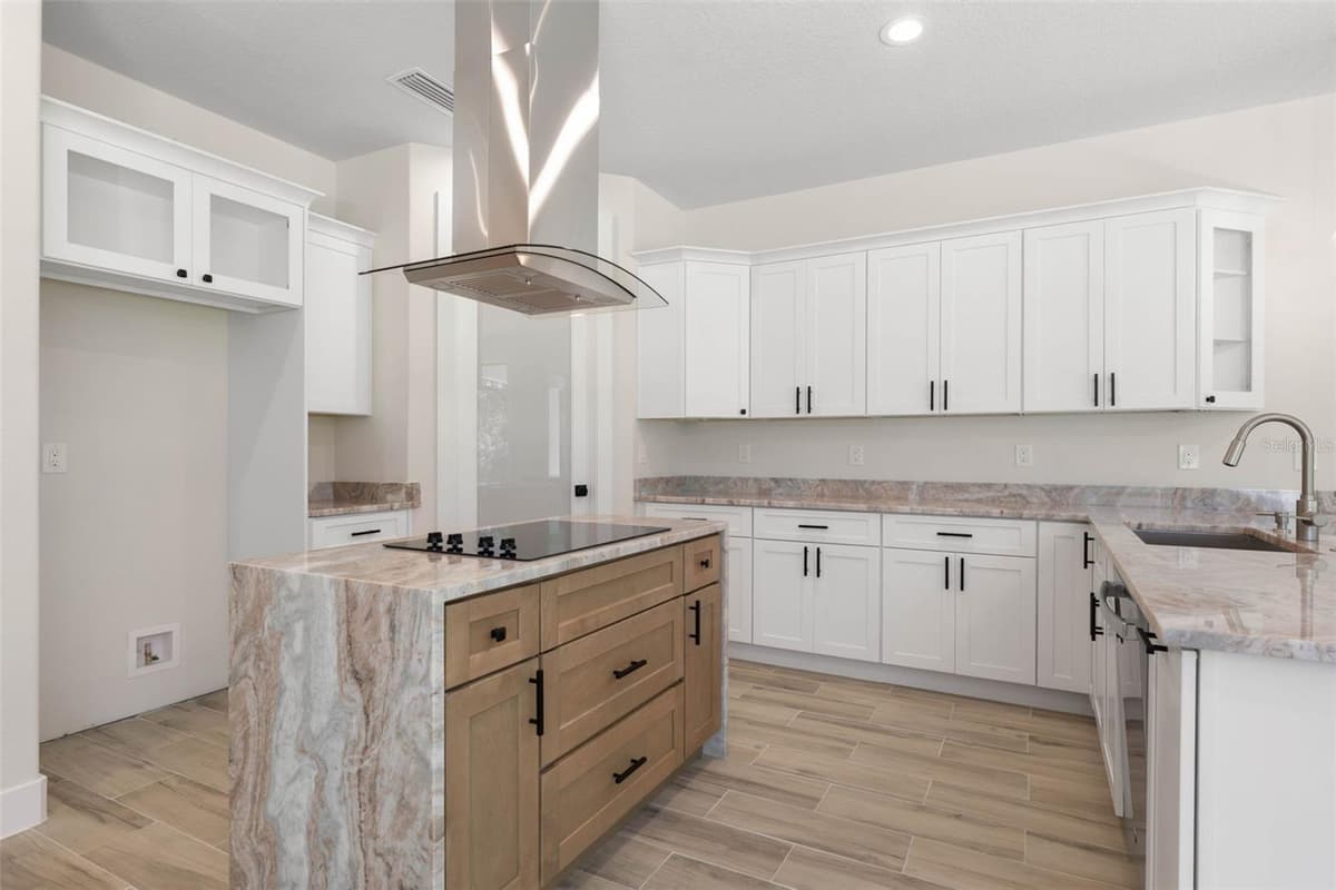 73 BRIDLE RIDGE COURT — photo 14 of 90