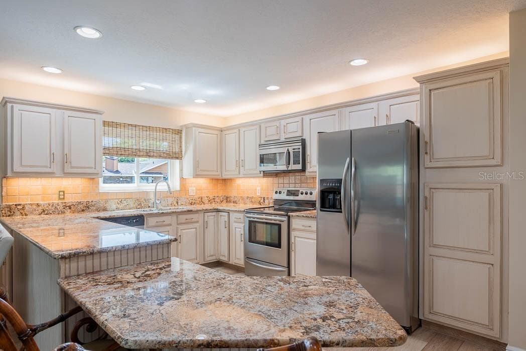 403 TIMBER RIDGE DRIVE — photo 19 of 49