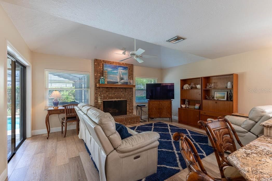 403 TIMBER RIDGE DRIVE — photo 21 of 49