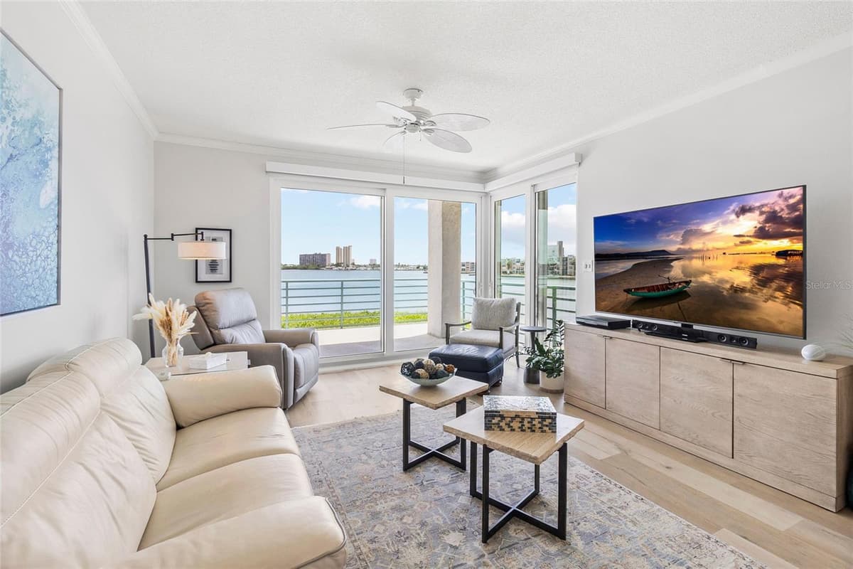 8021 SAILBOAT KEY BOULEVARD — photo 16 of 48