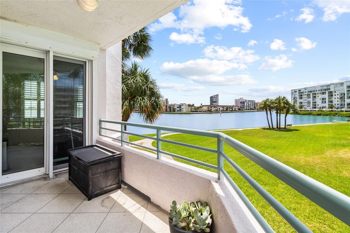 8021 SAILBOAT KEY BOULEVARD — photo 31 of 48