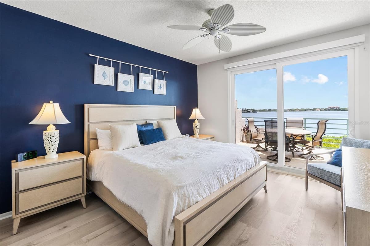 8021 SAILBOAT KEY BOULEVARD — photo 21 of 48