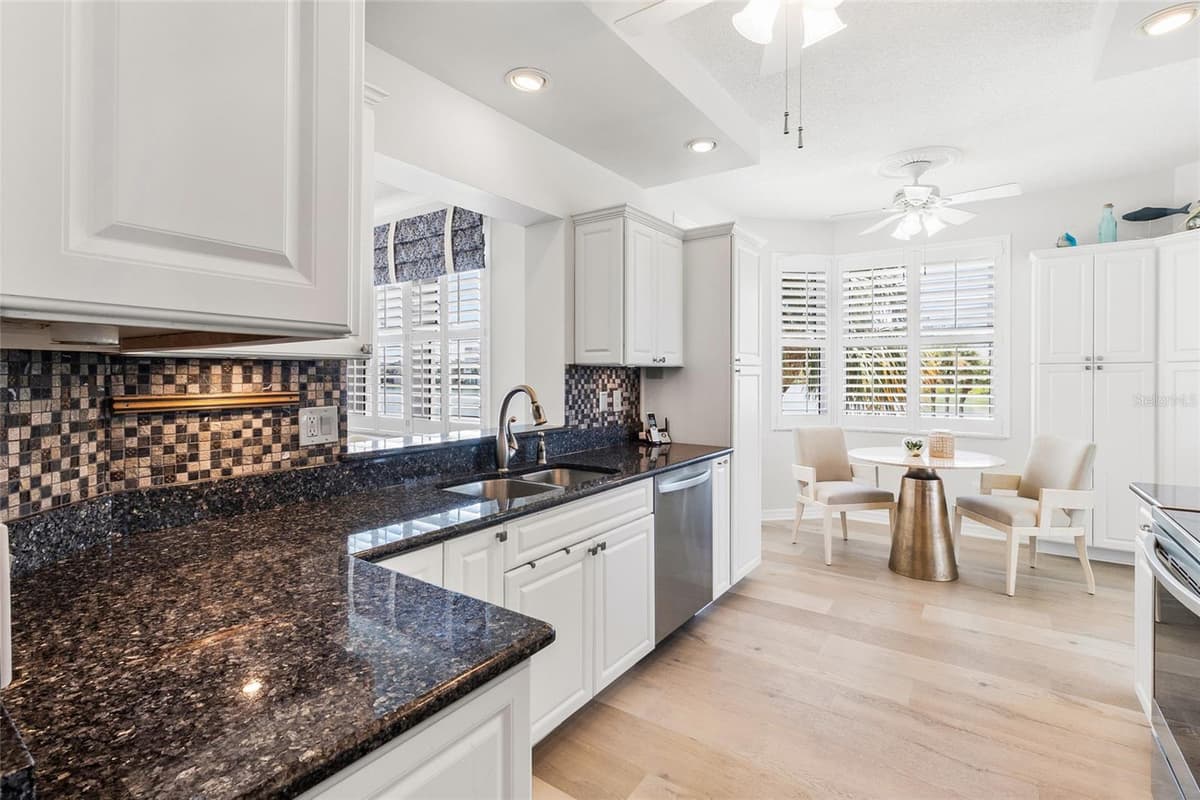 8021 SAILBOAT KEY BOULEVARD — photo 9 of 48