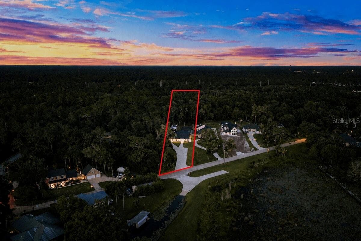 590 LAKE WINNEMISSETT DRIVE — photo 3 of 79