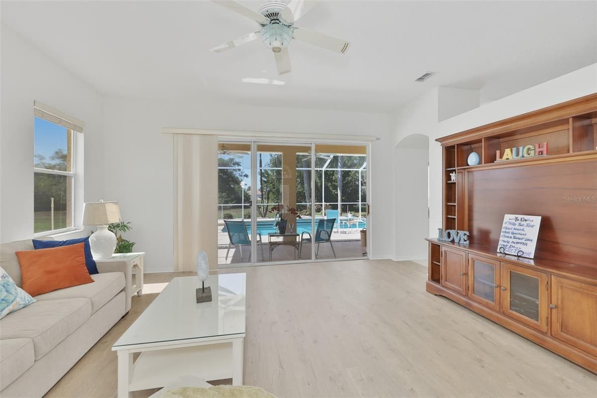 2224 PLATINUM DRIVE — photo 14 of 56