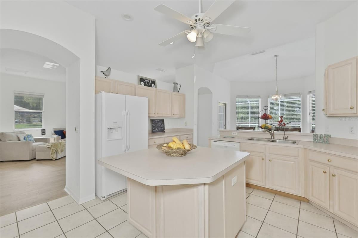 2224 PLATINUM DRIVE — photo 17 of 56