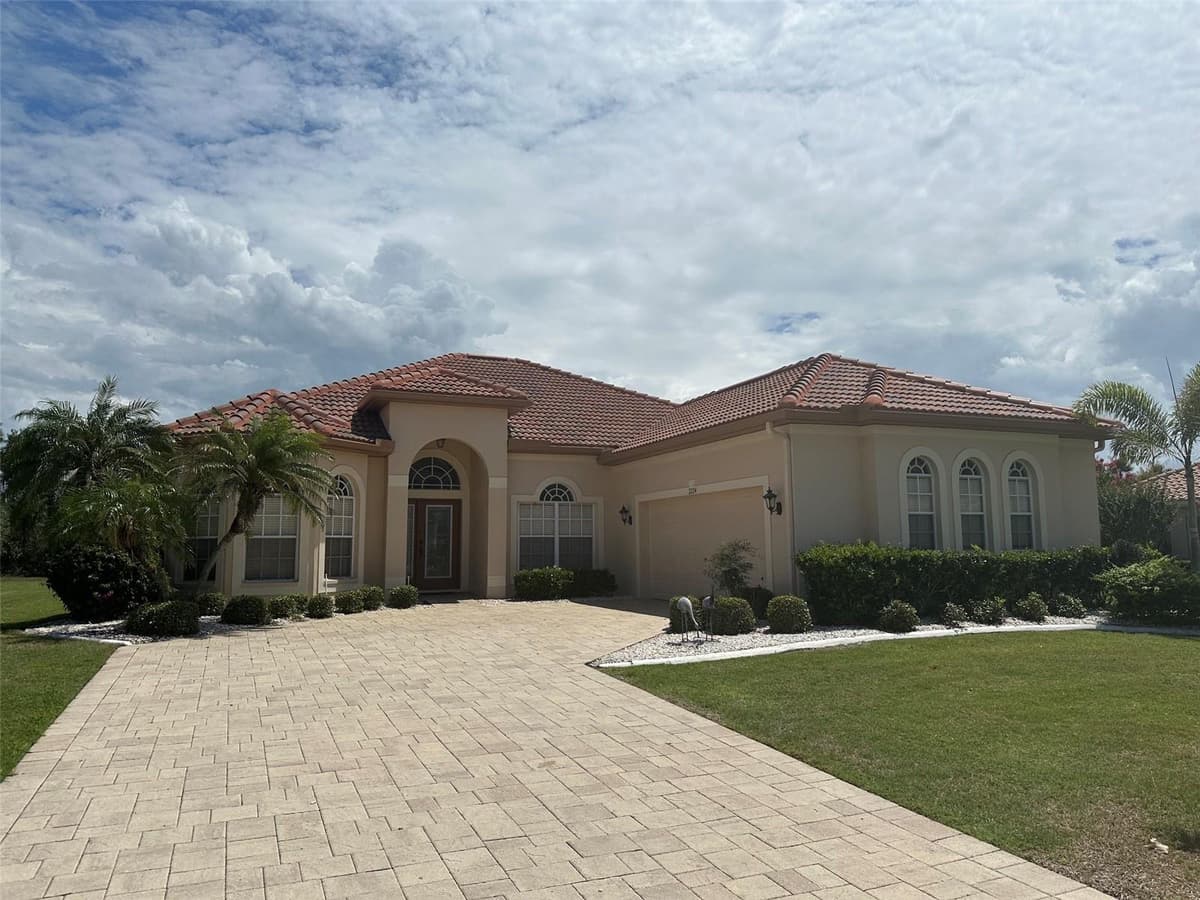 2224 PLATINUM DRIVE — photo 8 of 56