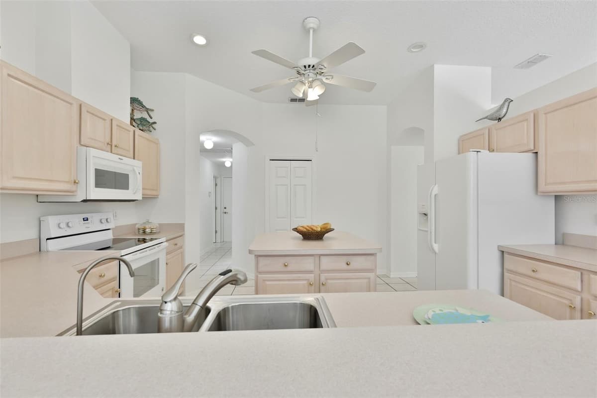 2224 PLATINUM DRIVE — photo 19 of 56