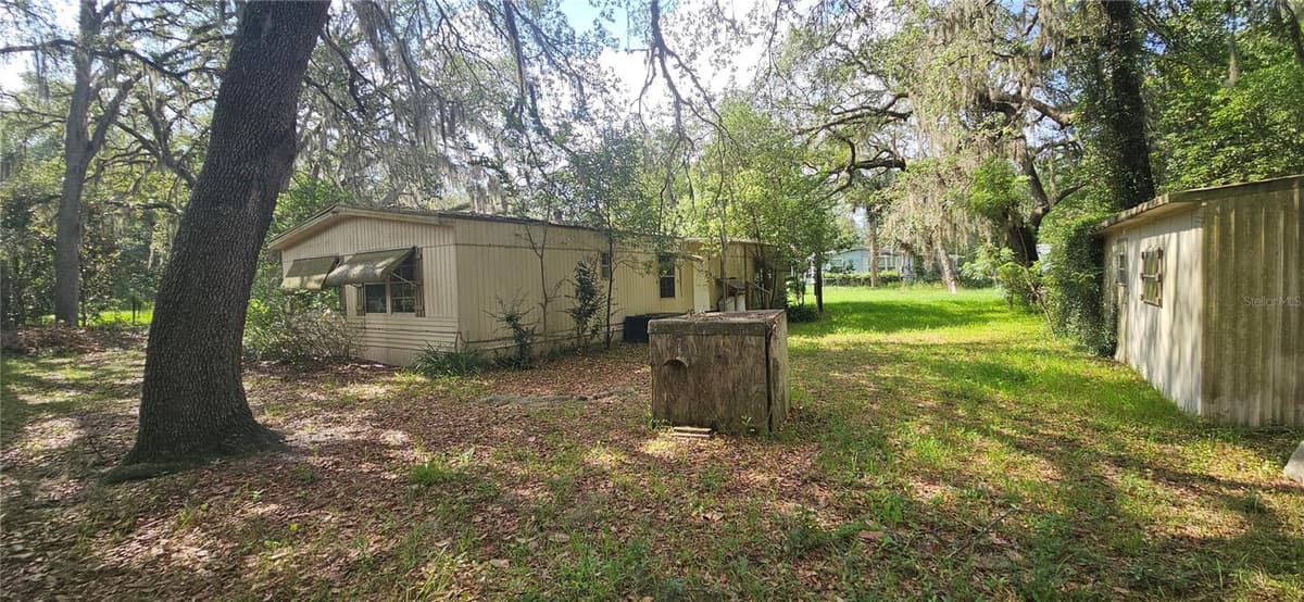 107 APACHE AVENUE — photo 23 of 24
