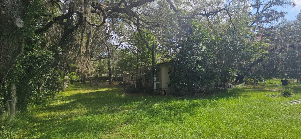 107 APACHE AVENUE — photo 22 of 24